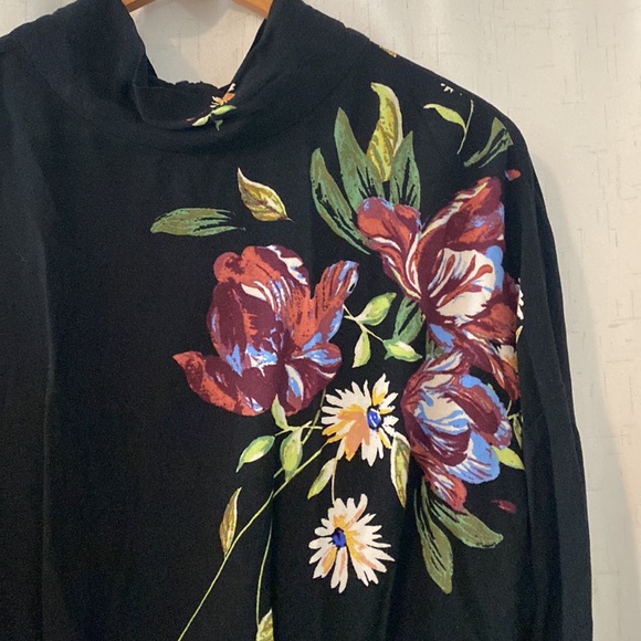 Open back long sleeve floral Free People shirt - Picture 2 of 5